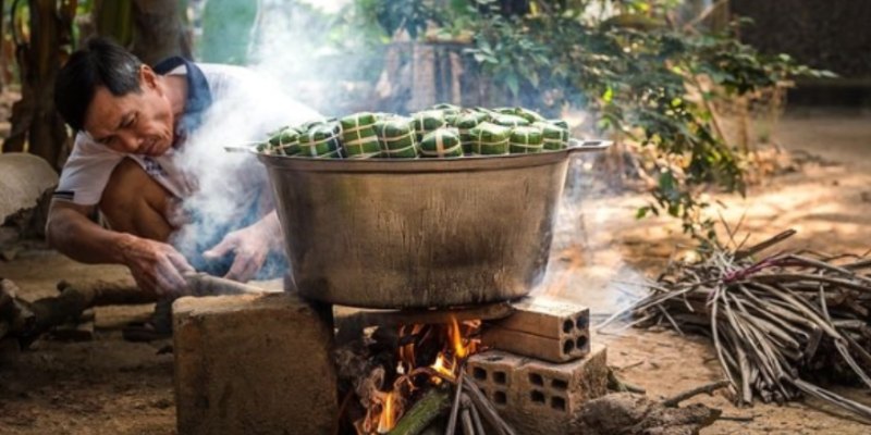 Phân tích giấc mơ thấy ăn bánh tét của nhà tự nấu